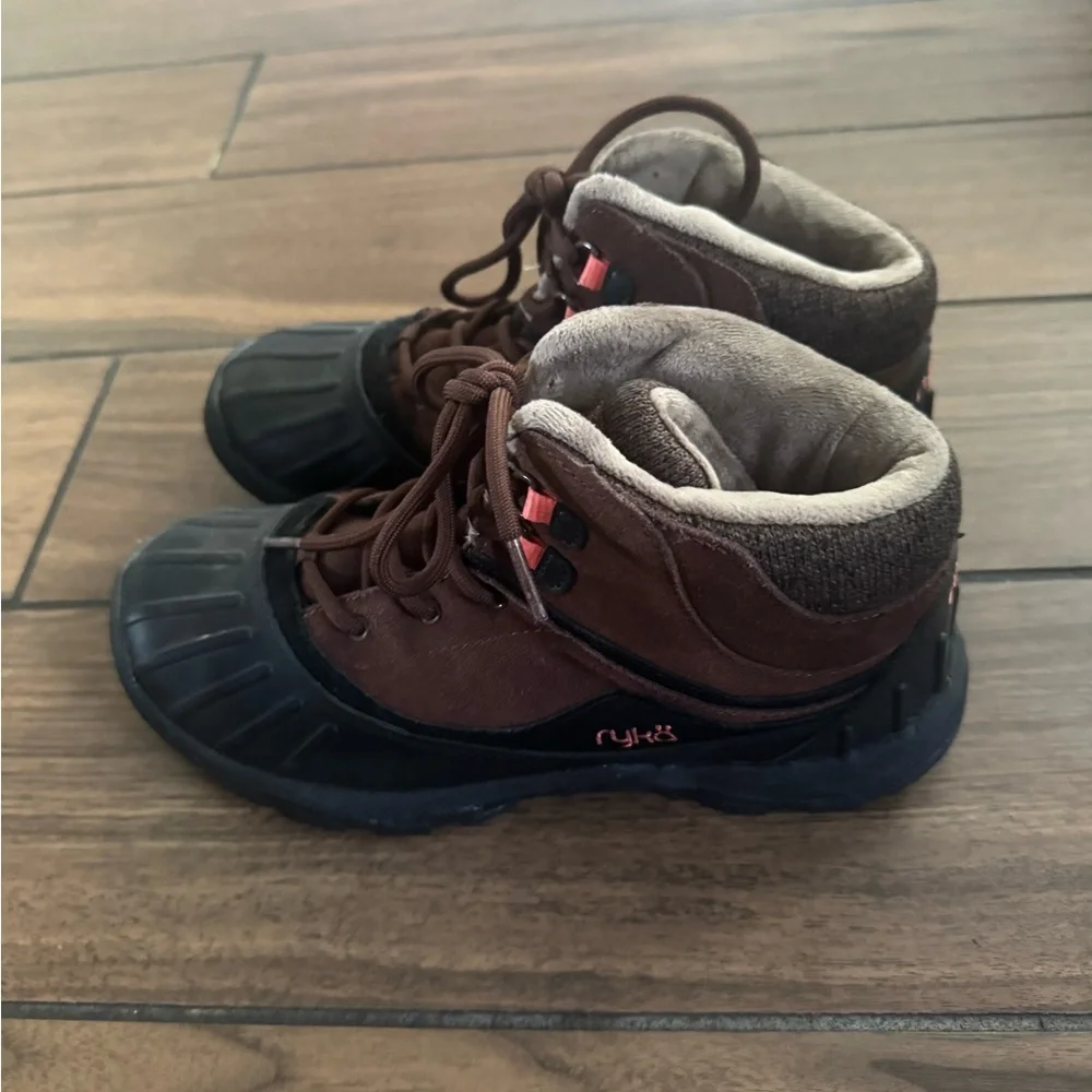 RYKA Women's Mallory ankle boots brown size 8.5